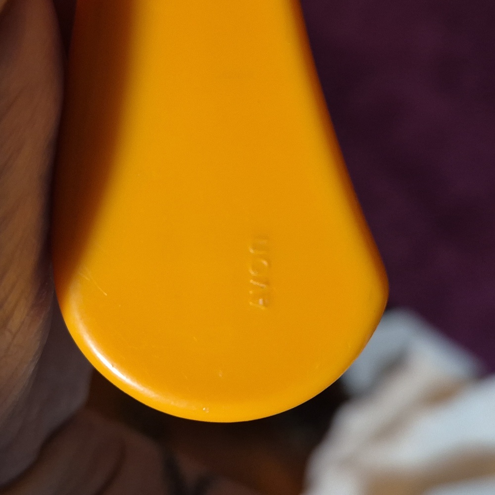 Orange Garfield Kids Comb and Brush Set 1978 Collectors Item - Picture 8 of 9